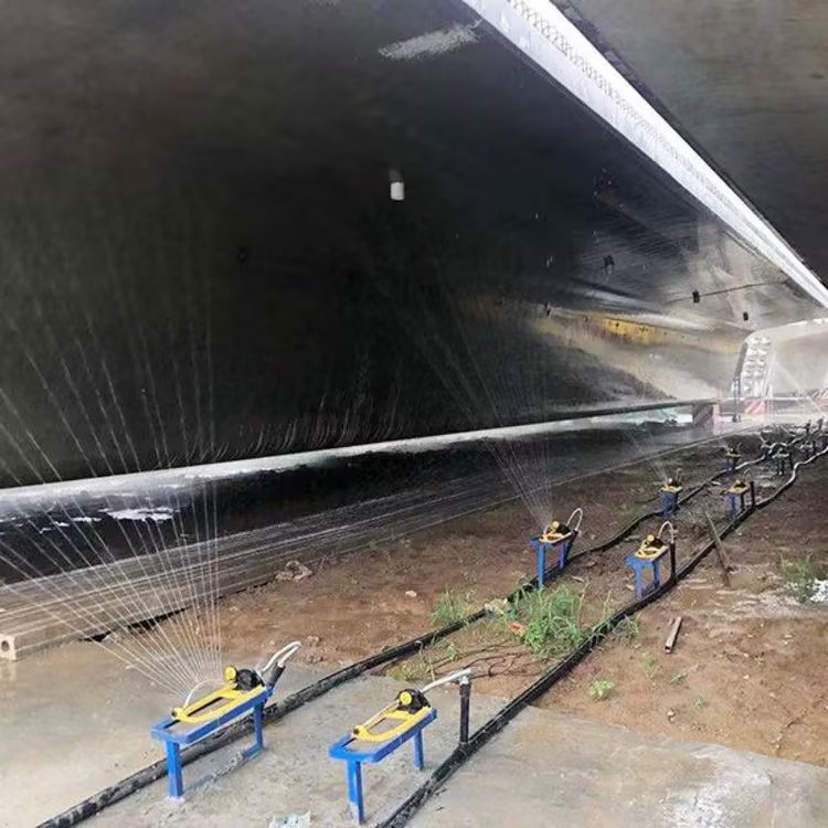 布料機(jī)、大型布料機(jī)、行走式布料機(jī)、圓筒布料機(jī)、行走式液壓布料機(jī)、移動(dòng)式液壓布料機(jī)、電動(dòng)布料機(jī)、手動(dòng)布料機(jī)、梁場專用液壓布料機(jī)